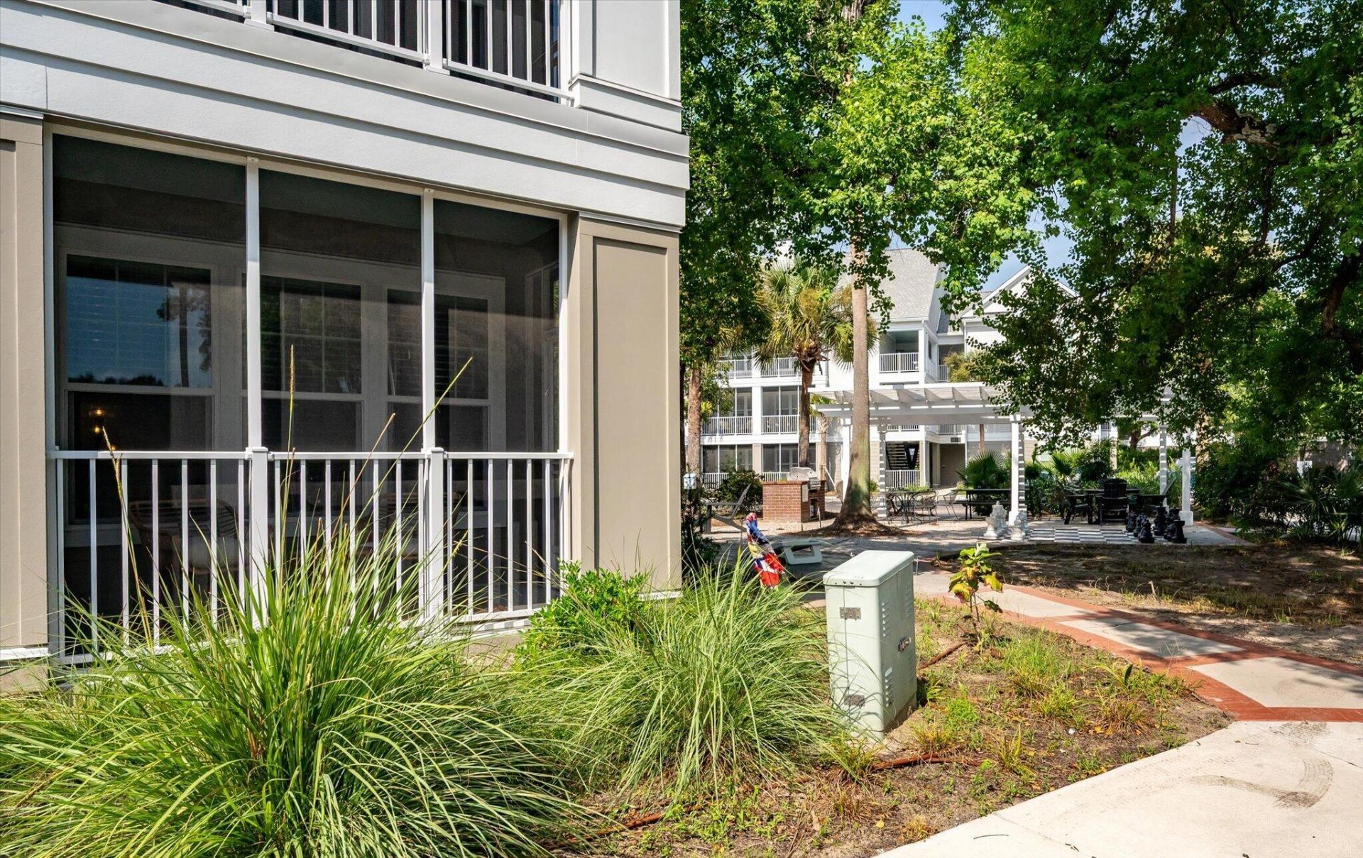 130 River Landing Drive Photo 6
