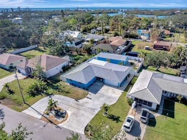 506 PINE ROAD , NOKOMIS, FL 34275