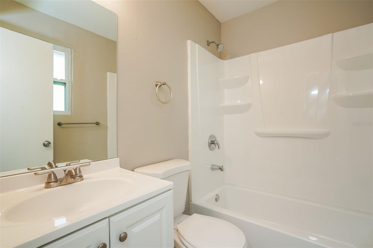 1206 NE 5th Place , Cape Coral, FL 33909 Photo