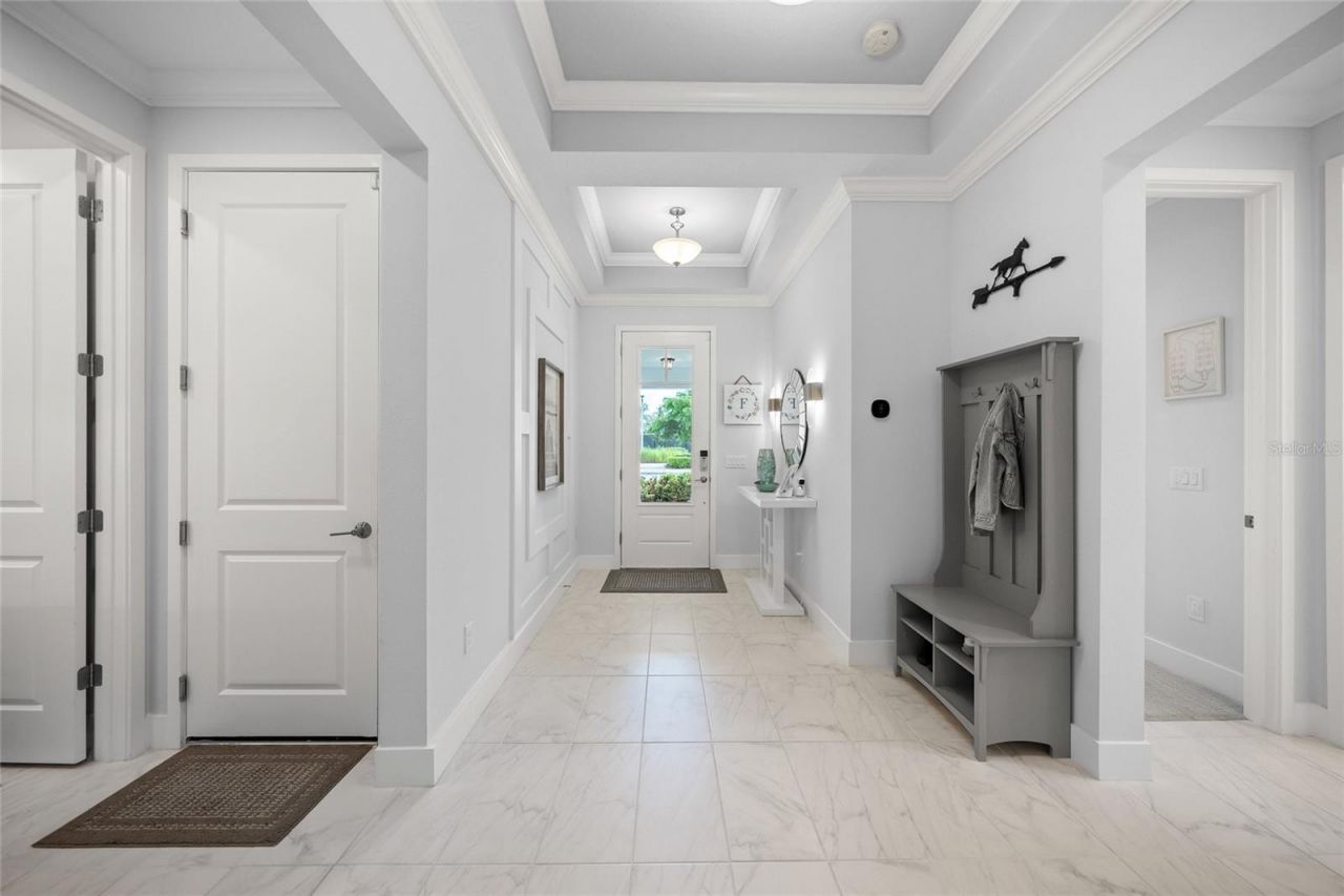 5557 Long Shore Loop, Sarasota, FL 34238 Photo