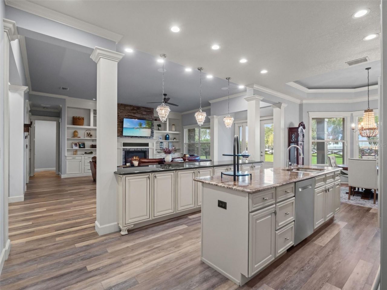 12442 Lakeshore Drive, Clermont, FL 34711 Photo