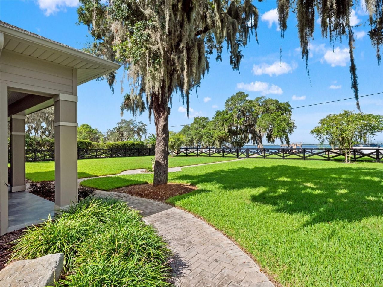 12442 Lakeshore Drive, Clermont, FL 34711 Photo