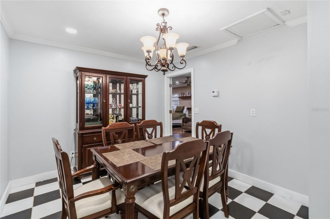 240 1st Street, Davenport, FL 33837 Photo