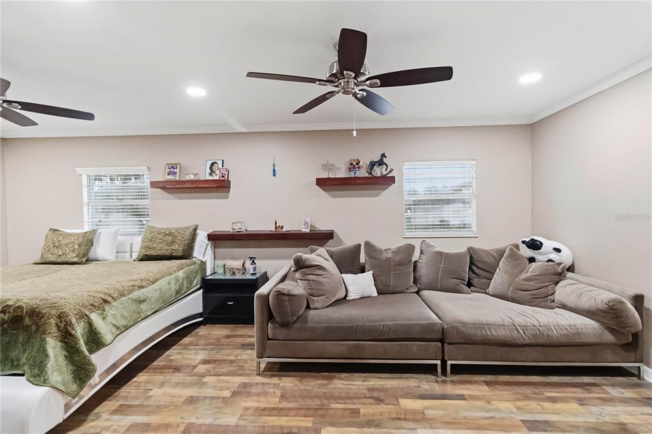 240 1st Street, Davenport, FL 33837 Photo