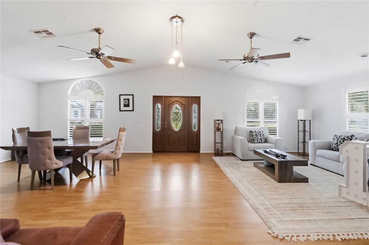 240 1st Street, Davenport, FL 33837 Photo