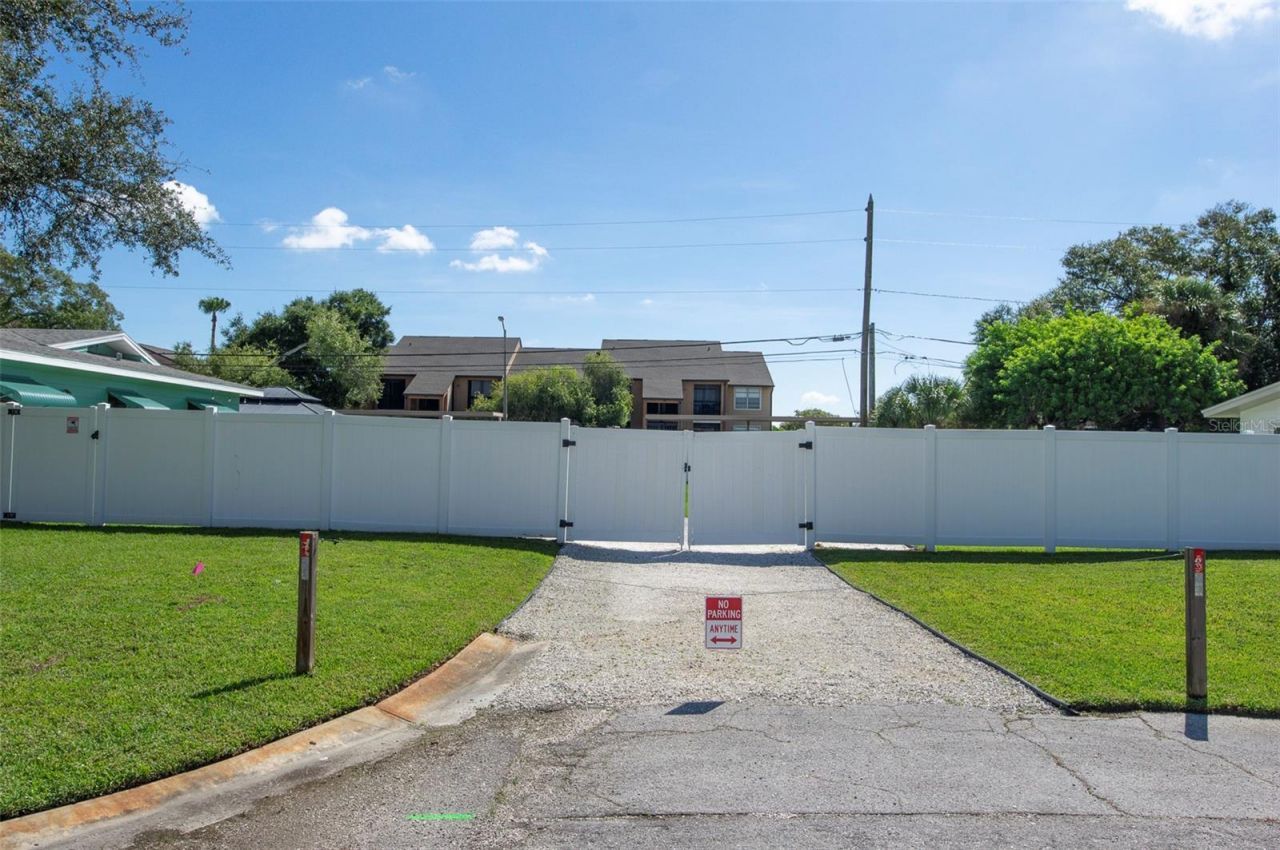 397 36th Street Se, Largo, FL 33771 Photo