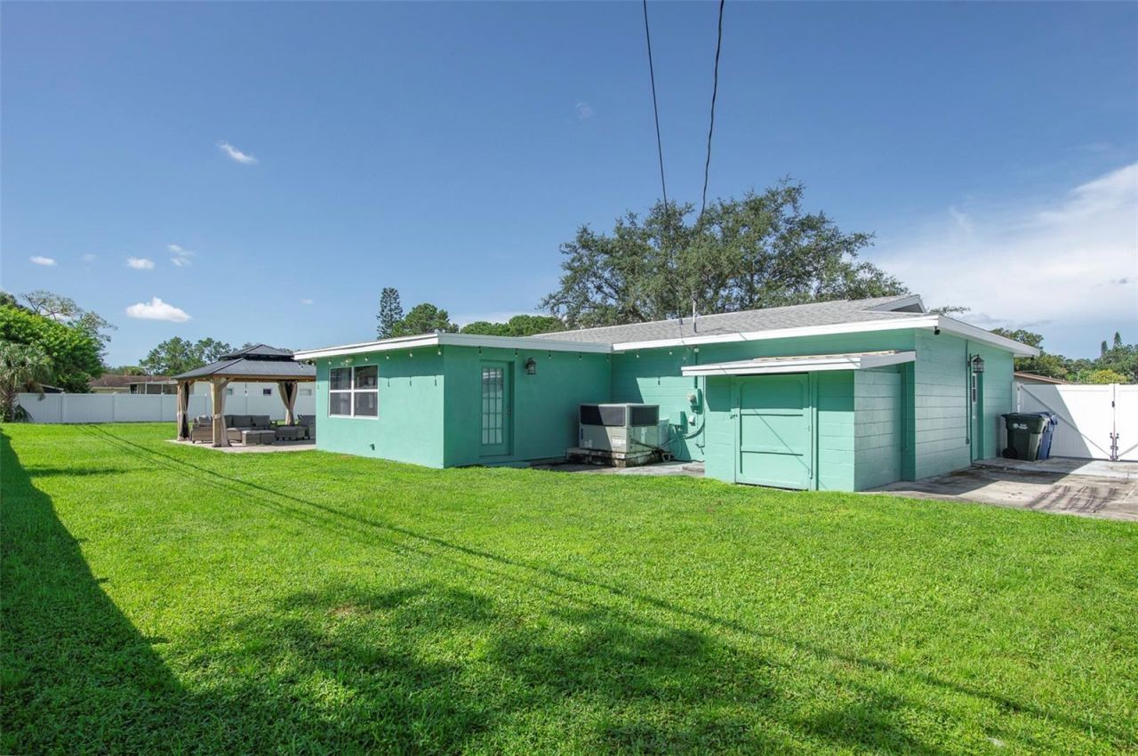 397 36th Street Se, Largo, FL 33771 Photo