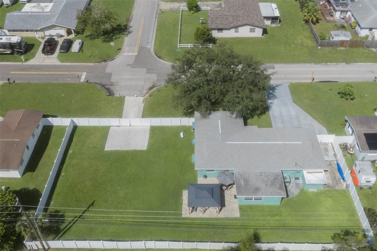 397 36th Street Se, Largo, FL 33771 Photo