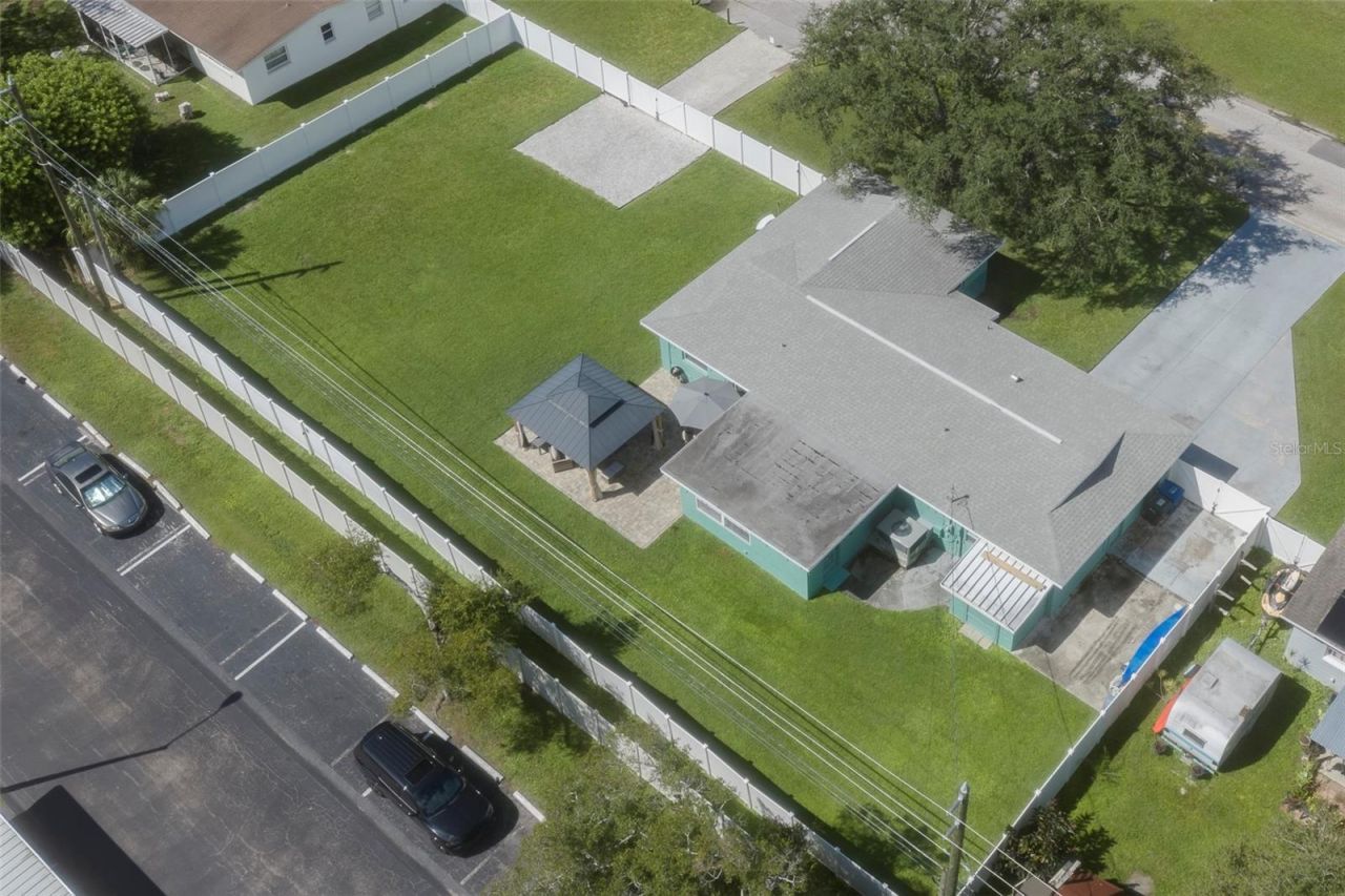 397 36th Street Se, Largo, FL 33771 Photo
