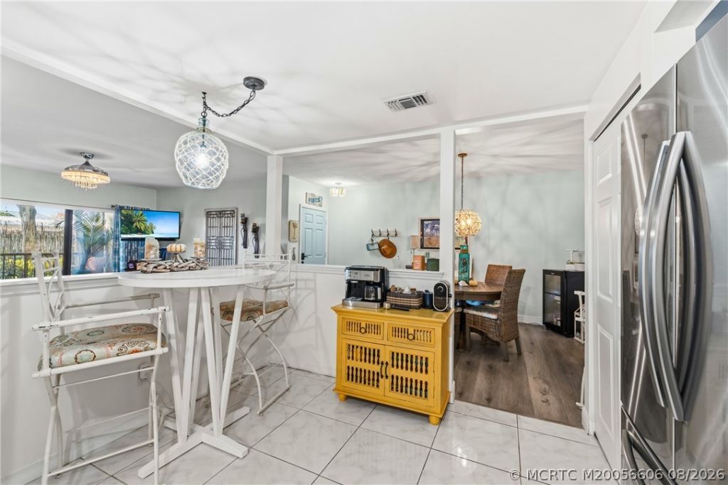 250 SE Four Winds Drive, Unit 105, Stuart, FL 34996 Photo