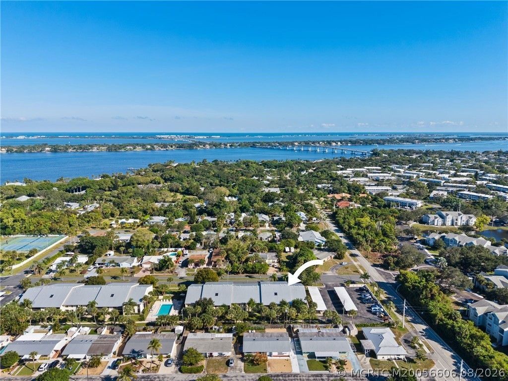 250 SE Four Winds Drive, Unit 105, Stuart, FL 34996 Photo