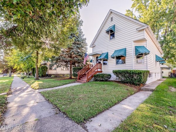 447 Walnut Street, Wyandotte, Mi 48192