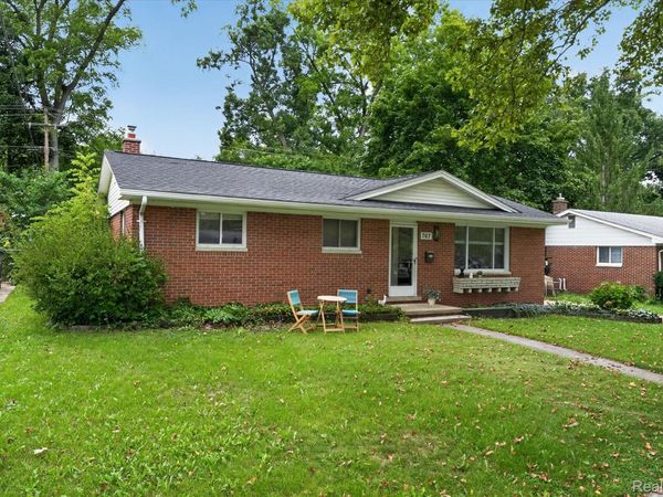 767 Center Drive, Ann Arbor, Mi 48103