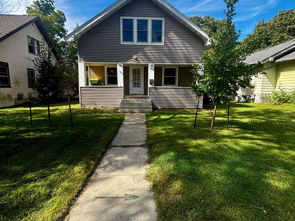 708 S Hiawatha Avenue, Pipestone, MN 56164