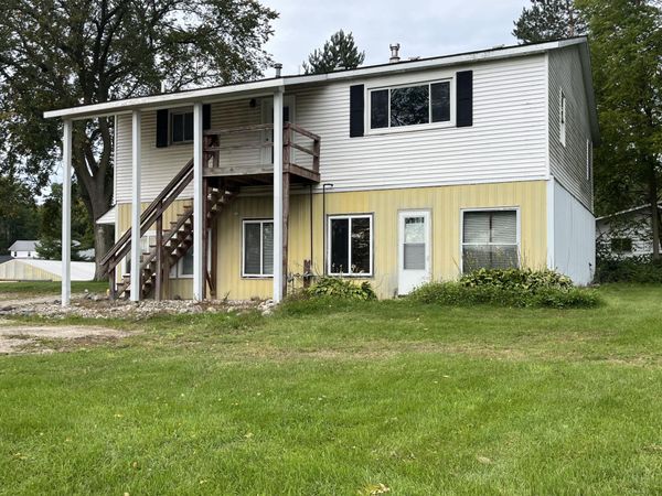 11701 Schuilling Drive NE, Sparta, MI 49345
