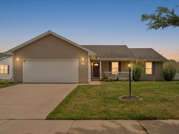2702 Landis Farm Road , Urbana, IL 61802