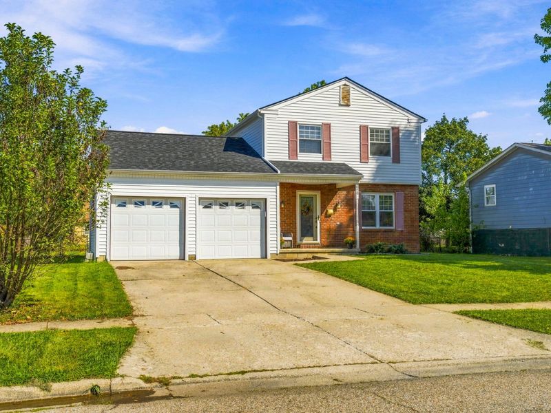 2570 Scott Court, Grove City, OH 43123 Photo 2