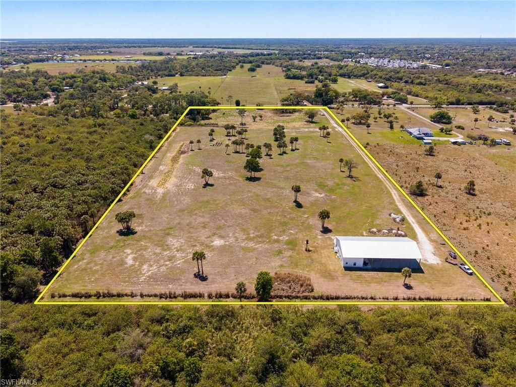 22301 N River Rd, Alva, FL 33920 Photo
