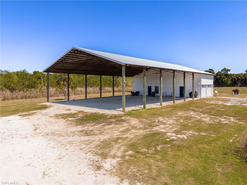 22301 N River Rd, Alva, FL 33920 Photo