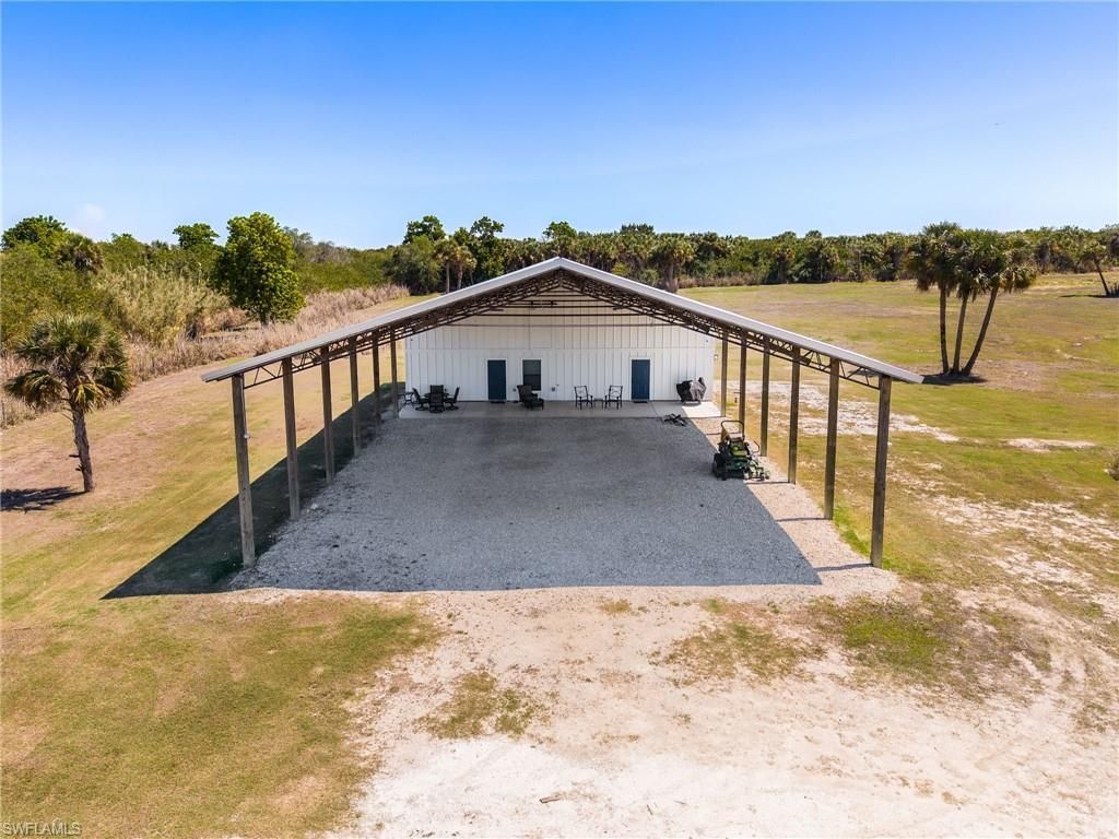 22301 N River Rd, Alva, FL 33920 Photo