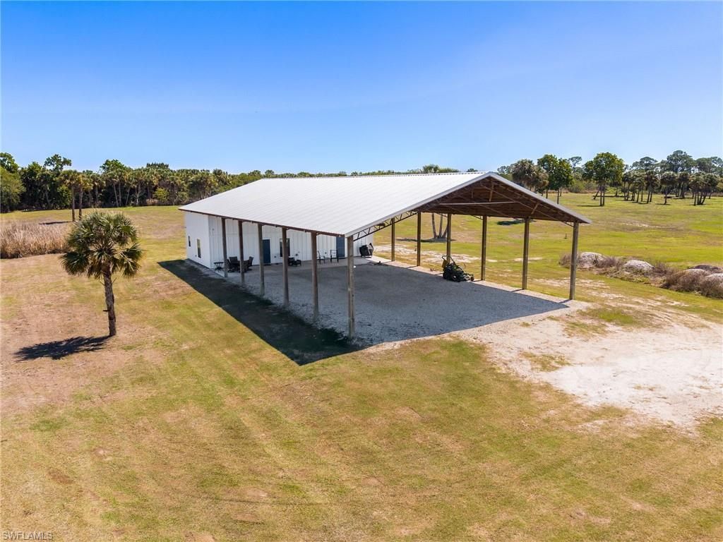 22301 N River Rd, Alva, FL 33920 Photo