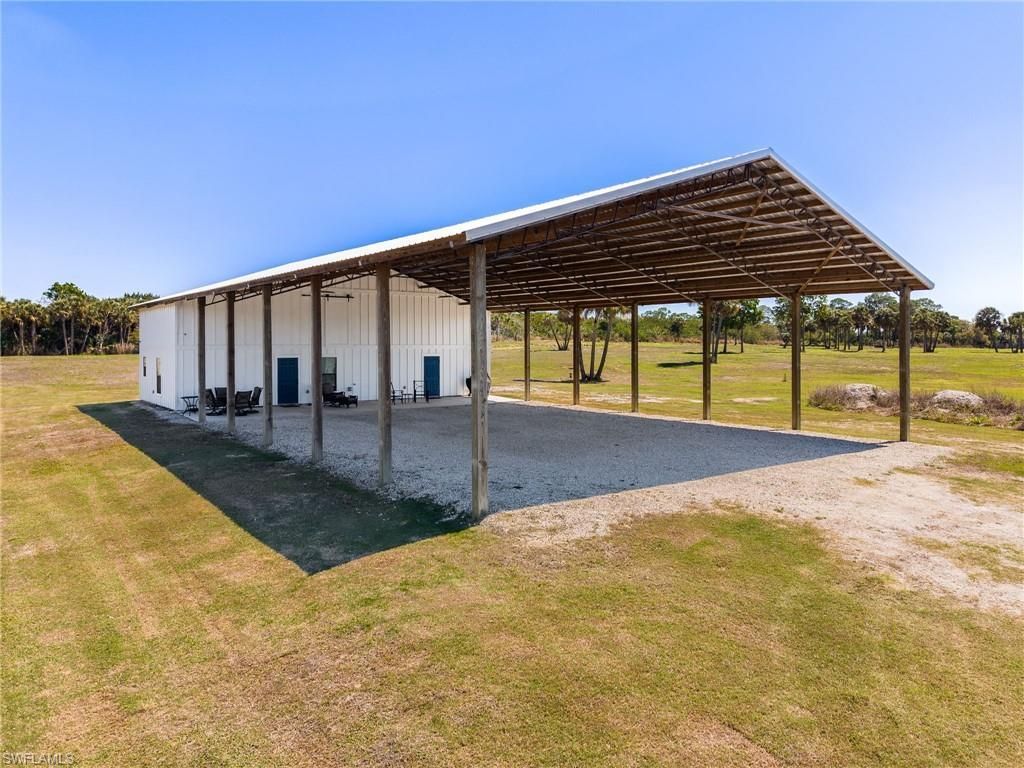 22301 N River Rd, Alva, FL 33920 Photo