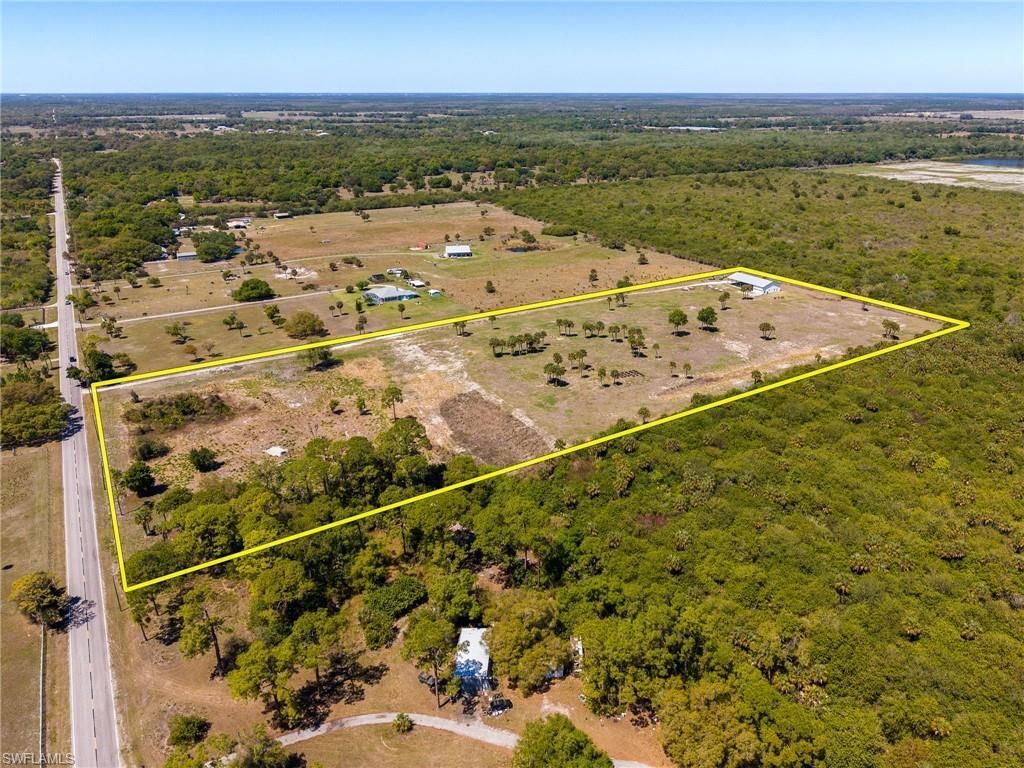 22301 N River Rd, Alva, FL 33920 Photo