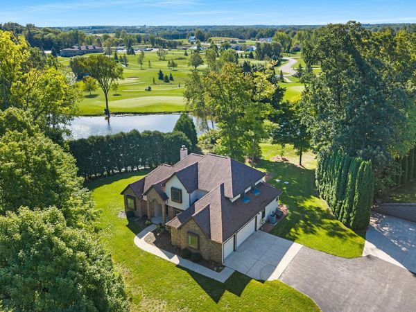 1611 Hollowbrook Ct, Cato, WI 54230