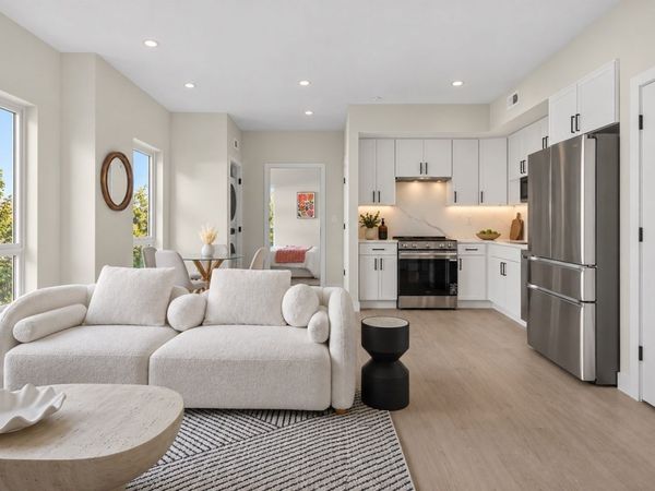 38 Old Colony Ave, Unit 101, Quincy, MA 02170