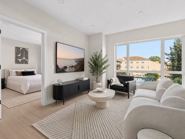 38 Old Colony Ave, Unit 202, Quincy, MA 02170