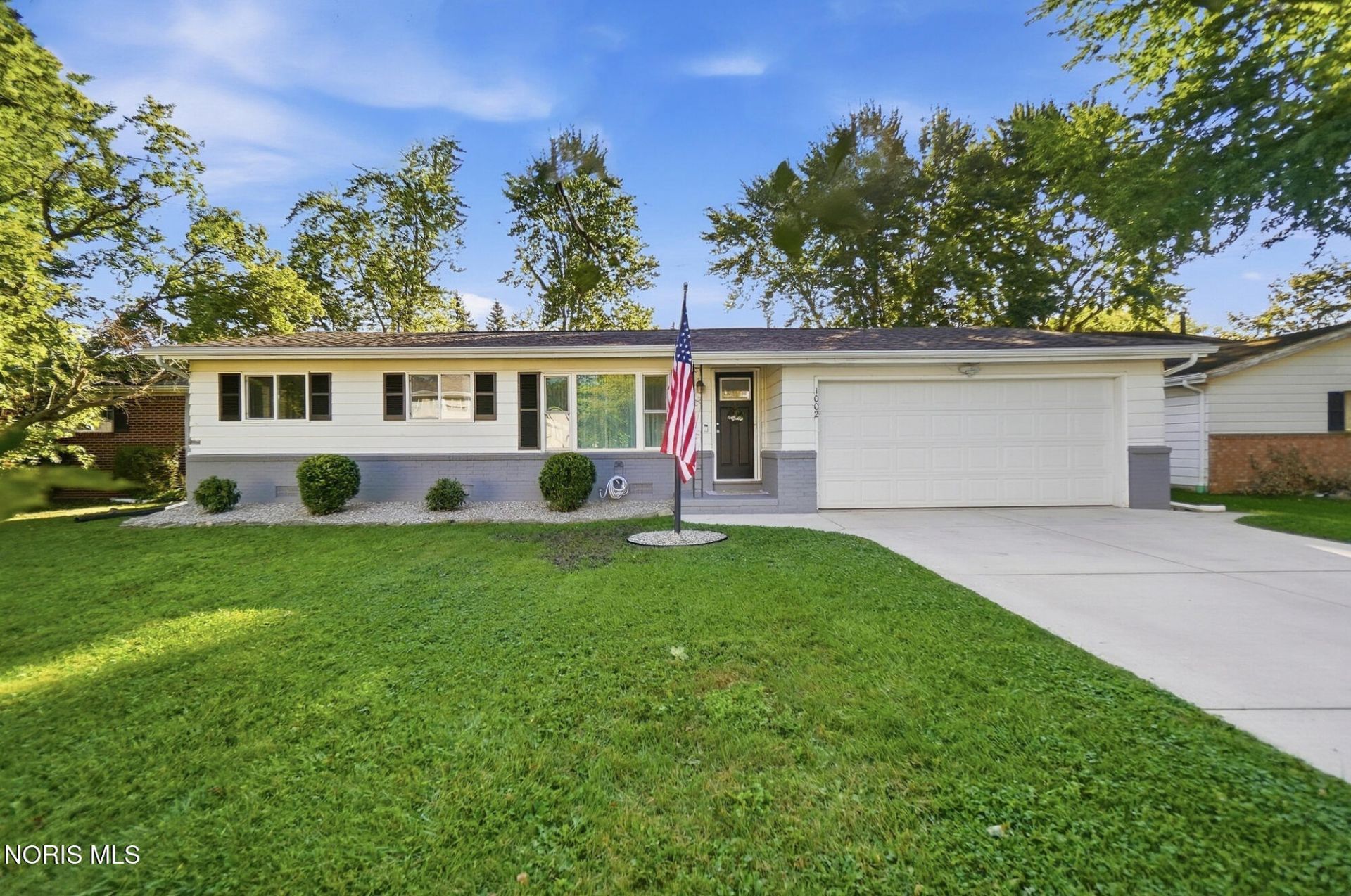 1002 Fort Drive, Bowling Green, OH 43402 Main Photo
