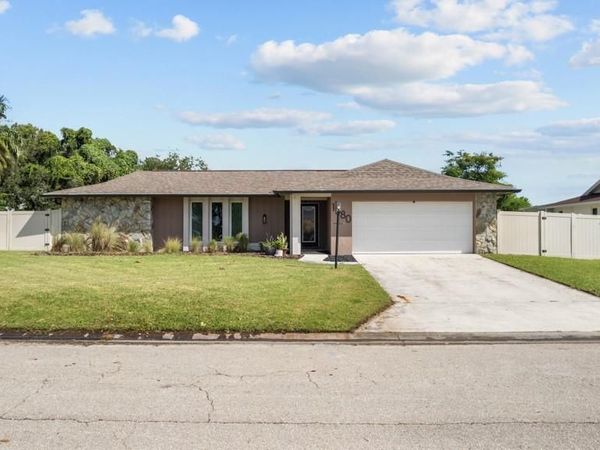 1380 Burgundy DR , FORT MYERS, FL 33919