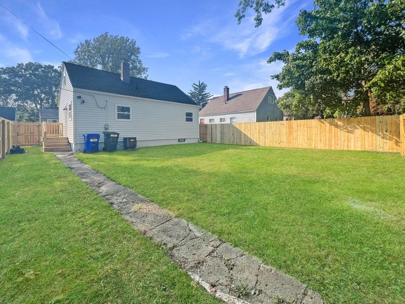 2242 Lexington Avenue , Columbus, OH 43211 Photo 23