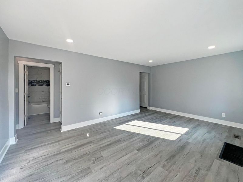 2242 Lexington Avenue , Columbus, OH 43211 Photo 3