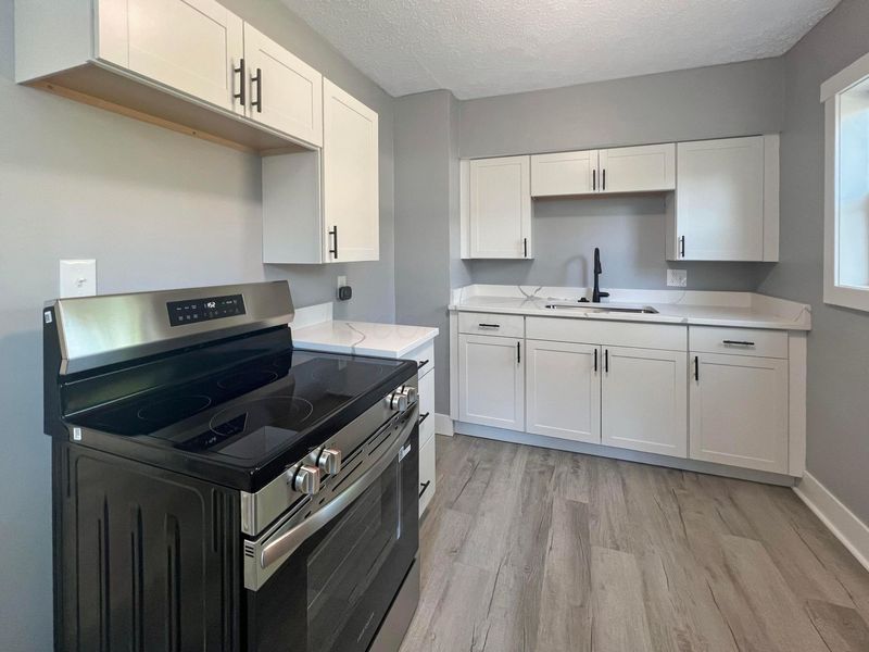 2242 Lexington Avenue , Columbus, OH 43211 Photo 8