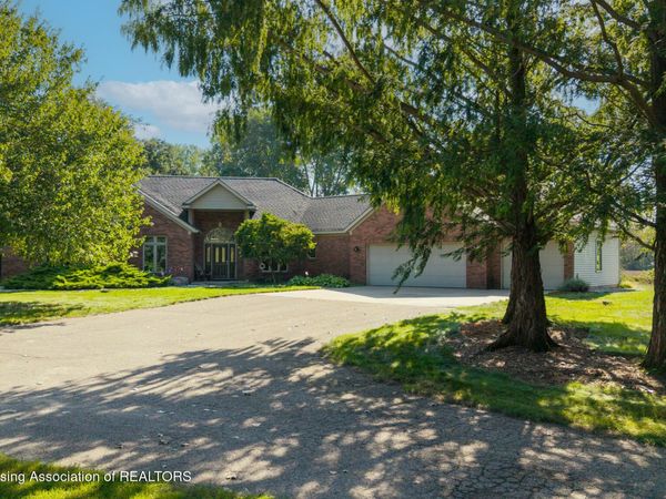 9452 80th Avenue, Zeeland, MI 49464
