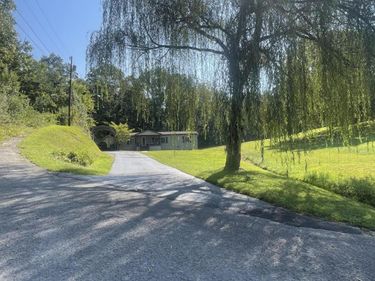 108 Bill Sowders Road, Flat Lick, KY 40935