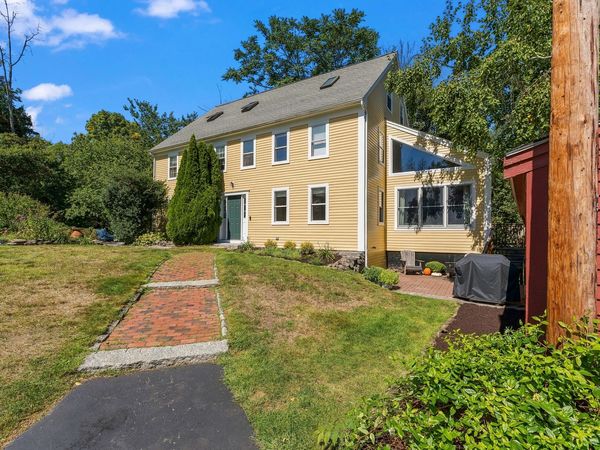 9 Cook Street, Unit 4, Kittery, ME 03904