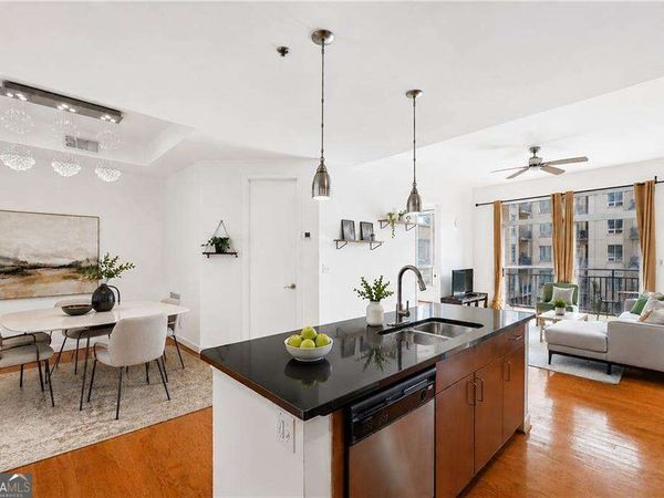 711 Cosmopolitan Drive NE, Unit 300, Atlanta, GA 30324