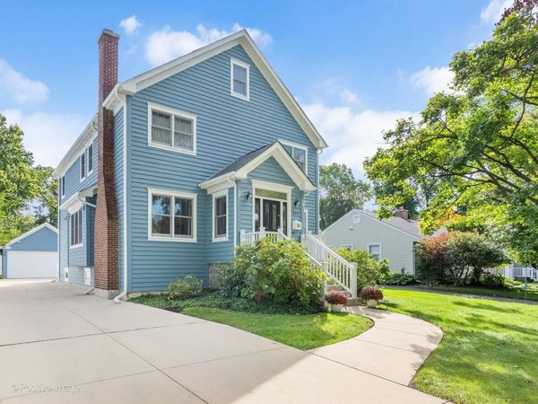217 S Summit Street, Wheaton, IL 60187