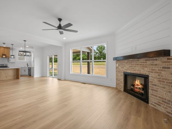 211 Blantons Park Dr, Gallatin, TN 37066