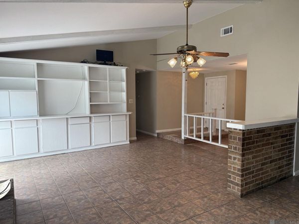 13618 Chalmette Ave, Baton Rouge, LA 70810