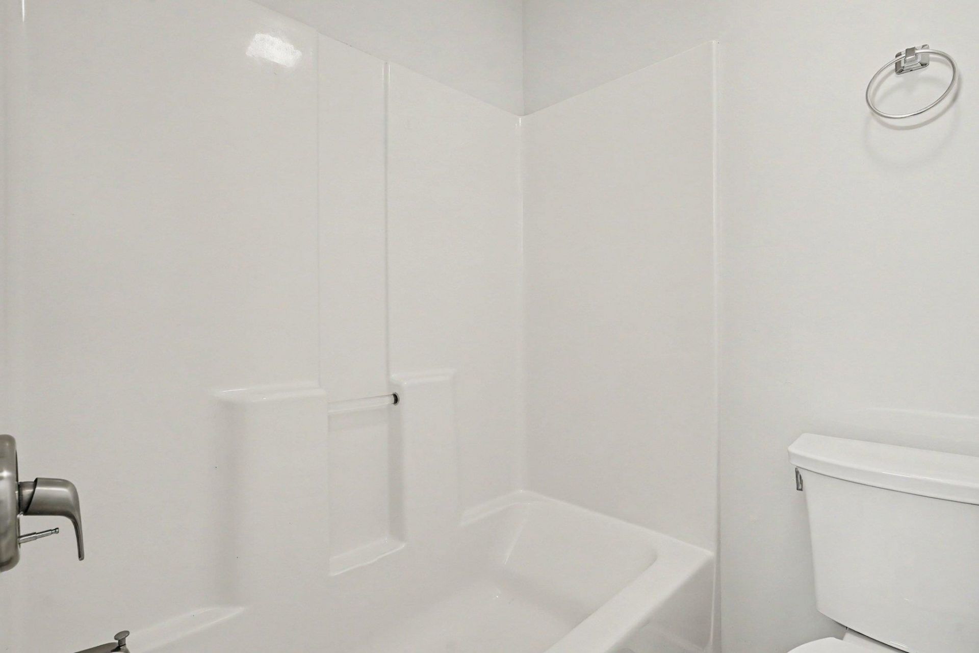597 Blue River Ct. Photo 11