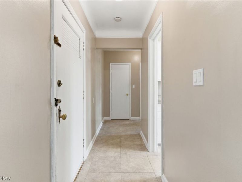 15820 Van Aken Boulevard, Unit 507, Shaker Heights, OH 44120 Photo 3