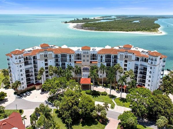 700 La Peninsula BLVD , Unit 603, NAPLES, FL 34113