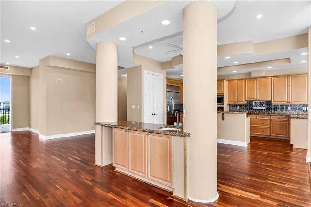 700 La Peninsula Blvd, Unit 603, Naples, FL 34113 Photo