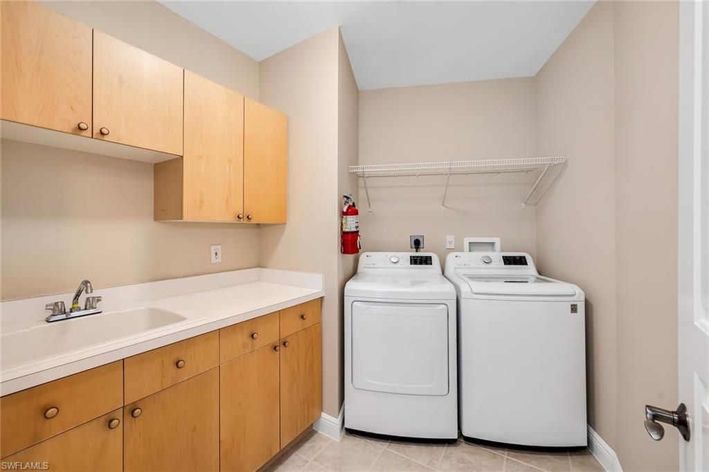 700 La Peninsula Blvd, Unit 603, Naples, FL 34113 Photo