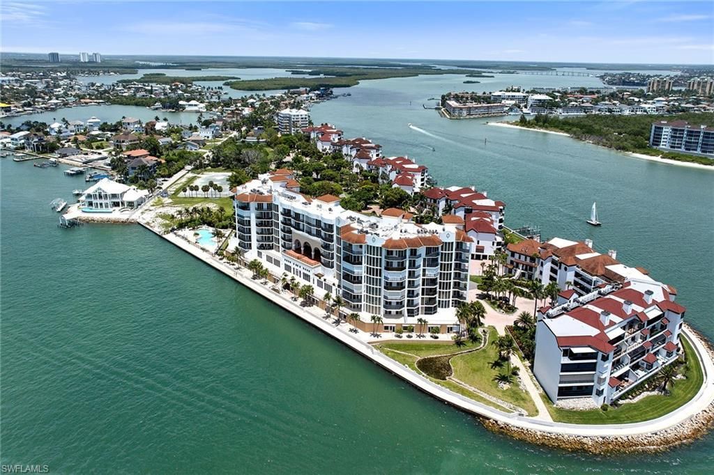 700 La Peninsula Blvd, Unit 603, Naples, FL 34113 Photo