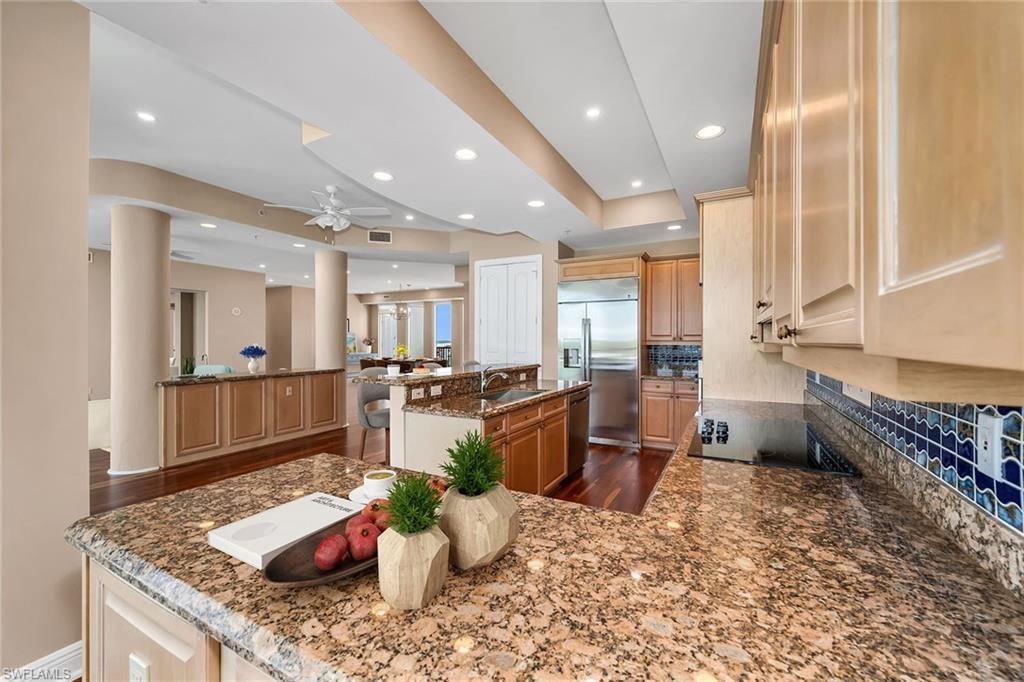 700 La Peninsula Blvd, Unit 603, Naples, FL 34113 Photo