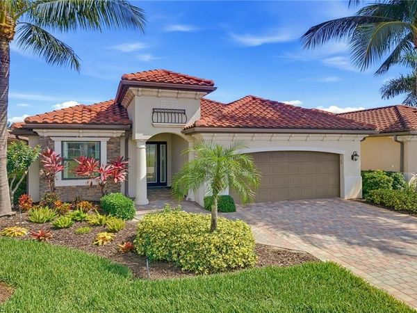 2918 Aviamar CIR , NAPLES, FL 34114